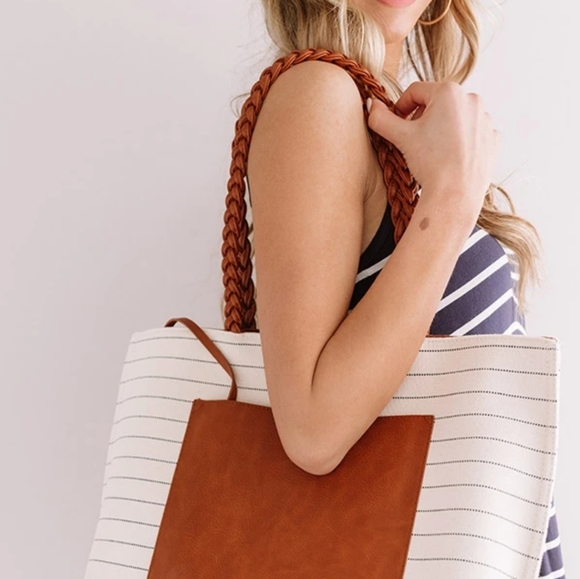 Beach Town Stripe Tote - Picture 5 of 6